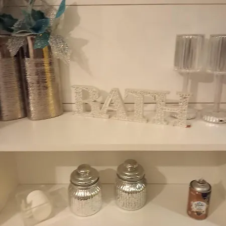 Golden House * Κλουζ-Ναπόκα