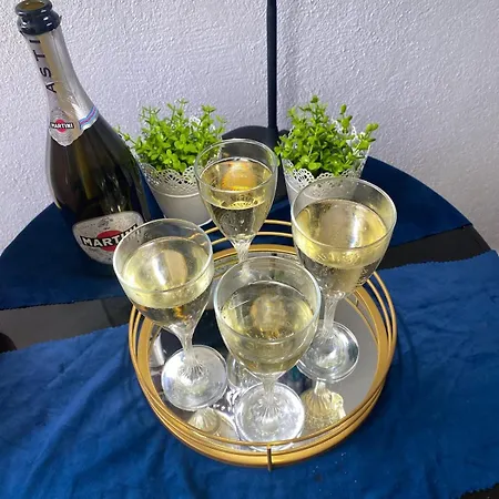 Golden House Διαμέρισμα *