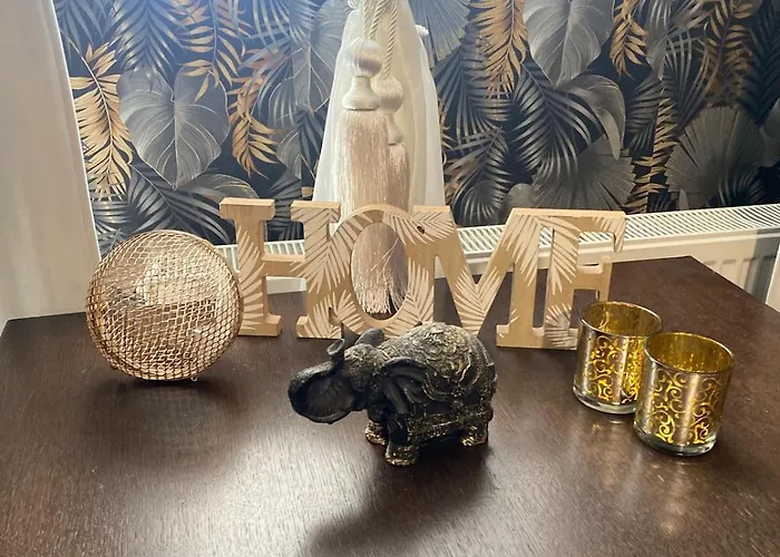 Golden House * Κλουζ-Ναπόκα